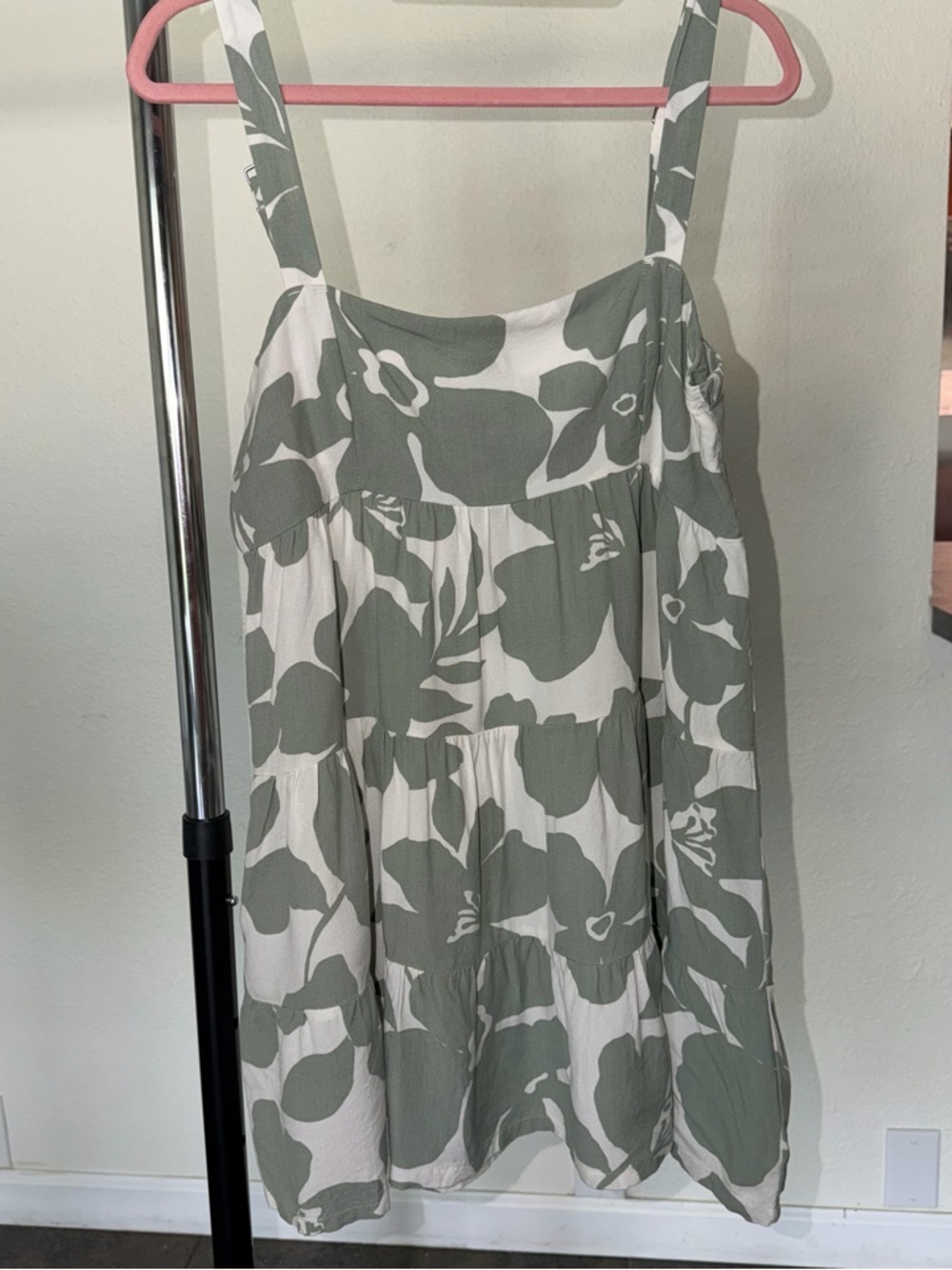 Volcom Sage Green and White Floral Dress Size Medium
